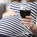 What-side-effects-alcohol-consumption-during-lactation-850x560