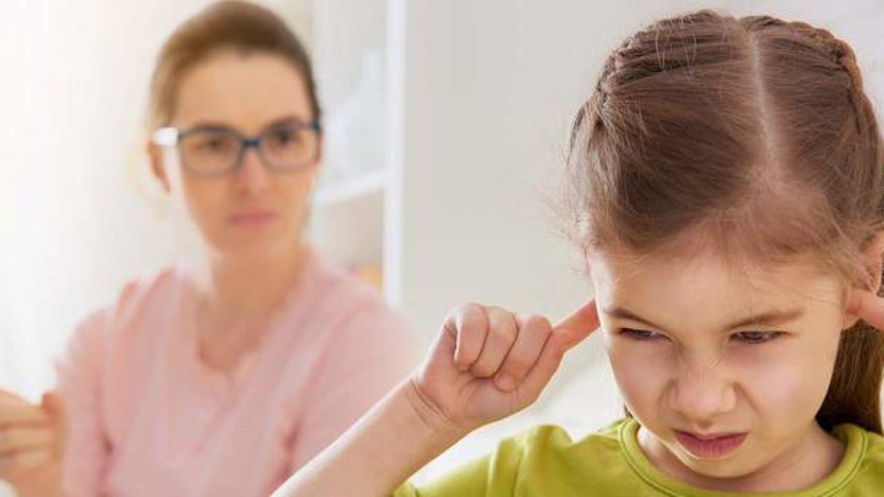 چه جمله‌هایی را نباید به فرزندتان بگویید؟