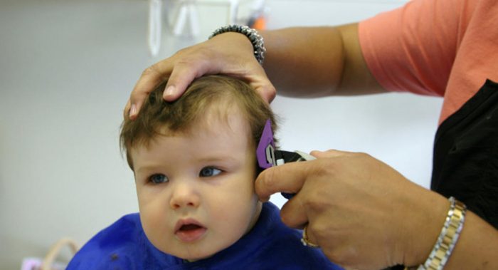 What-to-do-Kids-are-not-afraid-of-going-to-the-hairdresser