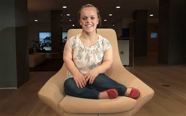 ellie-simmonds0_