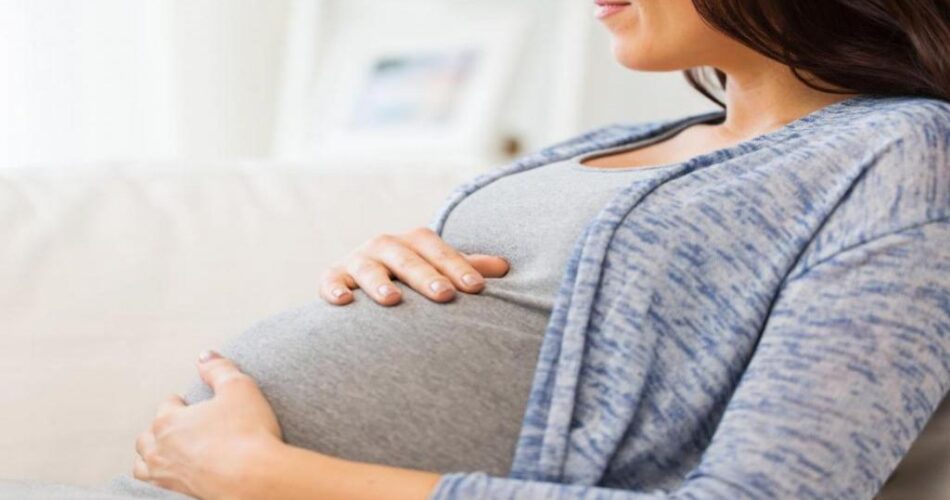 آیا استفاده از کرم موبر در دوران بارداری بی خطر است؟