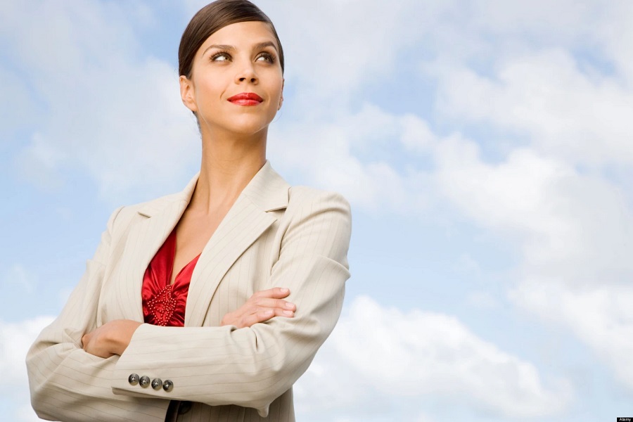 چگونه یک زن قوی وکاریزماتیک باشیم؟