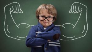 چگونه رفتار ما عزت نفس کودک را می سازد؟یا ویران می کند؟